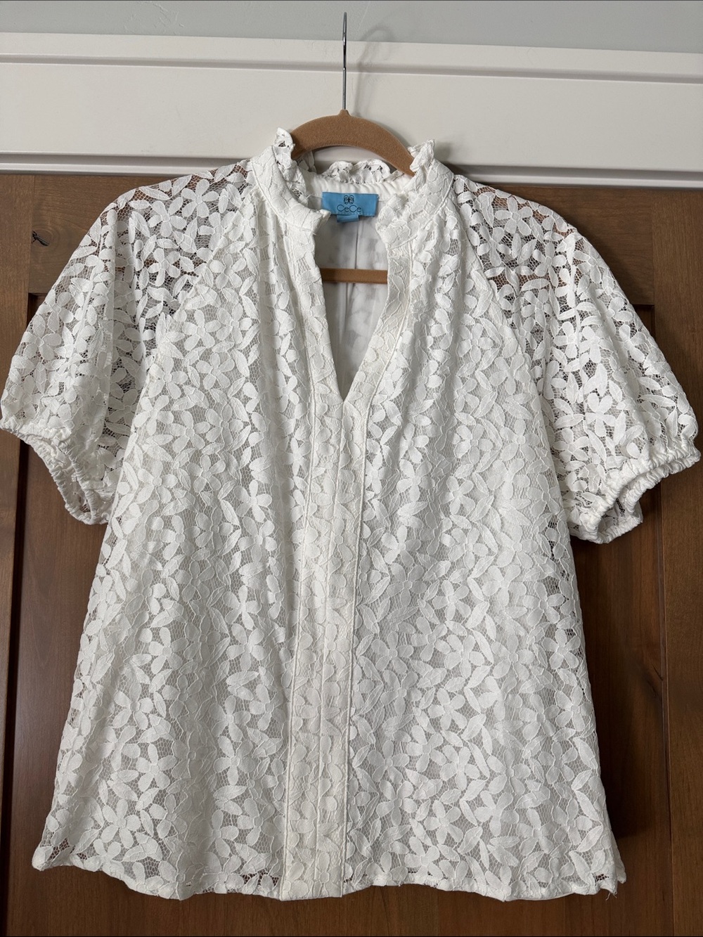 CeCe Floral Lace Overlay Puff Sleeve Blouse Top Womens S Cream split neck career